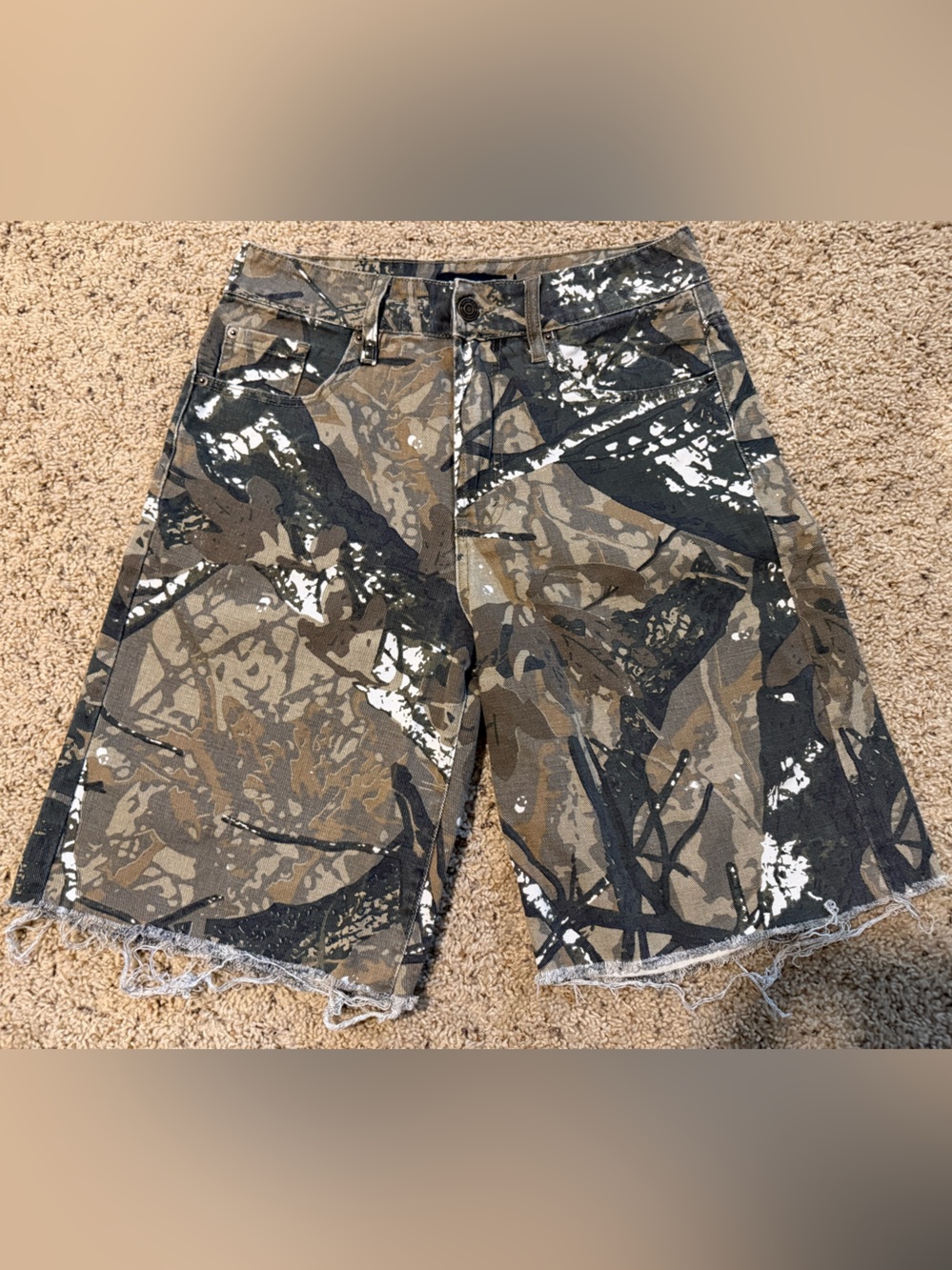 RSQ Men's Camouflage Cargo Shorts in Brown and Green